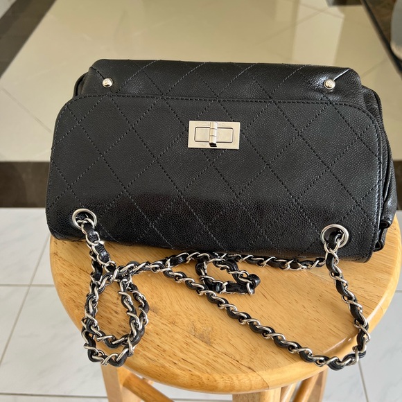 Quick  listing during the live show - Picture 11 of 15